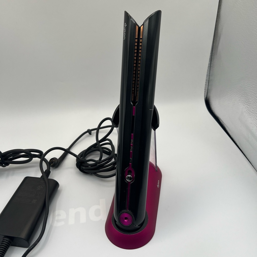 ⸻

✨ Dyson Corrale™ Cordless Hair Straightener | Black & Fuchsia | Origianl Box